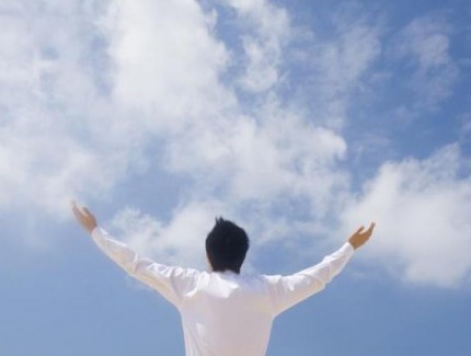 笑琰诗歌：高过天空的是我的灵魂