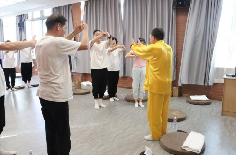 师点文化:认识自己,做生命的主人 师点文化:认识自己,做生命的主人