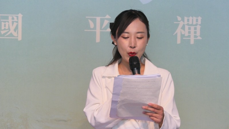 点击打开原图 《莲开盛世》王国平禅境油画展5月1日在中华世纪坛开幕