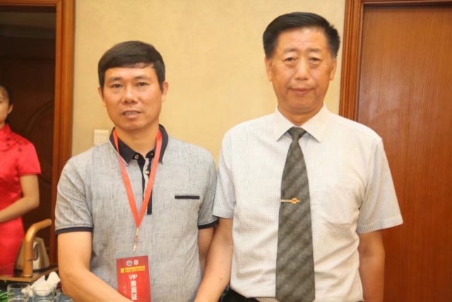施达高:施氏原生中草药堂疑难杂症专家 施达高:施氏原生中草药堂疑难杂症专家