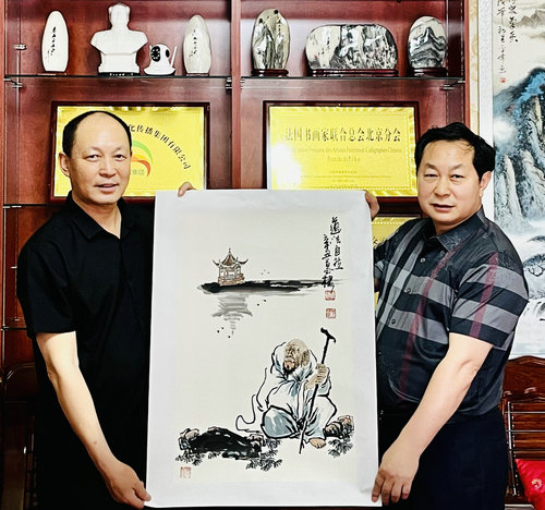 易经专家陈业庭:家居风水挂字画有讲究 易经专家陈业庭:家居风水挂字画有讲究