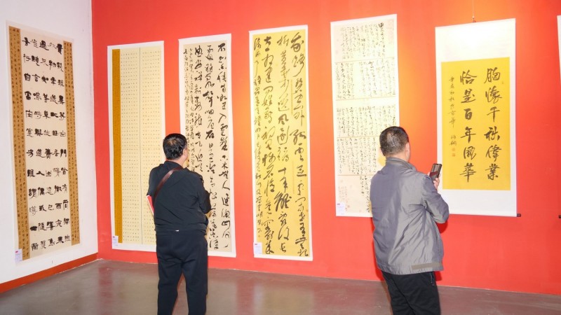 点击打开原图 全球华人书法大展暨中国徐悲鸿画院成立30周年国际水墨画邀请展在京开幕