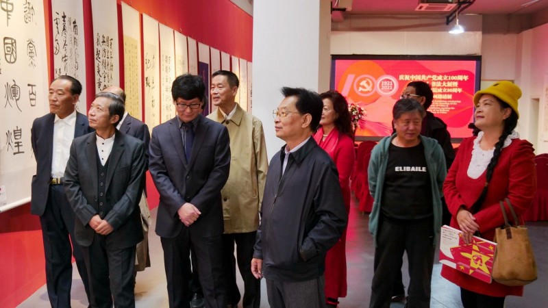 点击打开原图 全球华人书法大展暨中国徐悲鸿画院成立30周年国际水墨画邀请展在京开幕